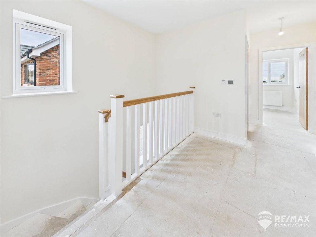 Additional image 14 of 4 bed detached house for saleOakley Gardens, Little Oakley, Harwich CO12