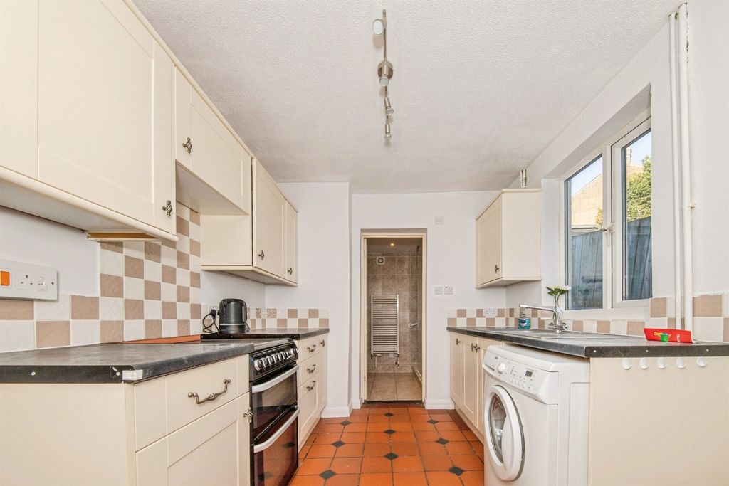 Property photo 2 of 15