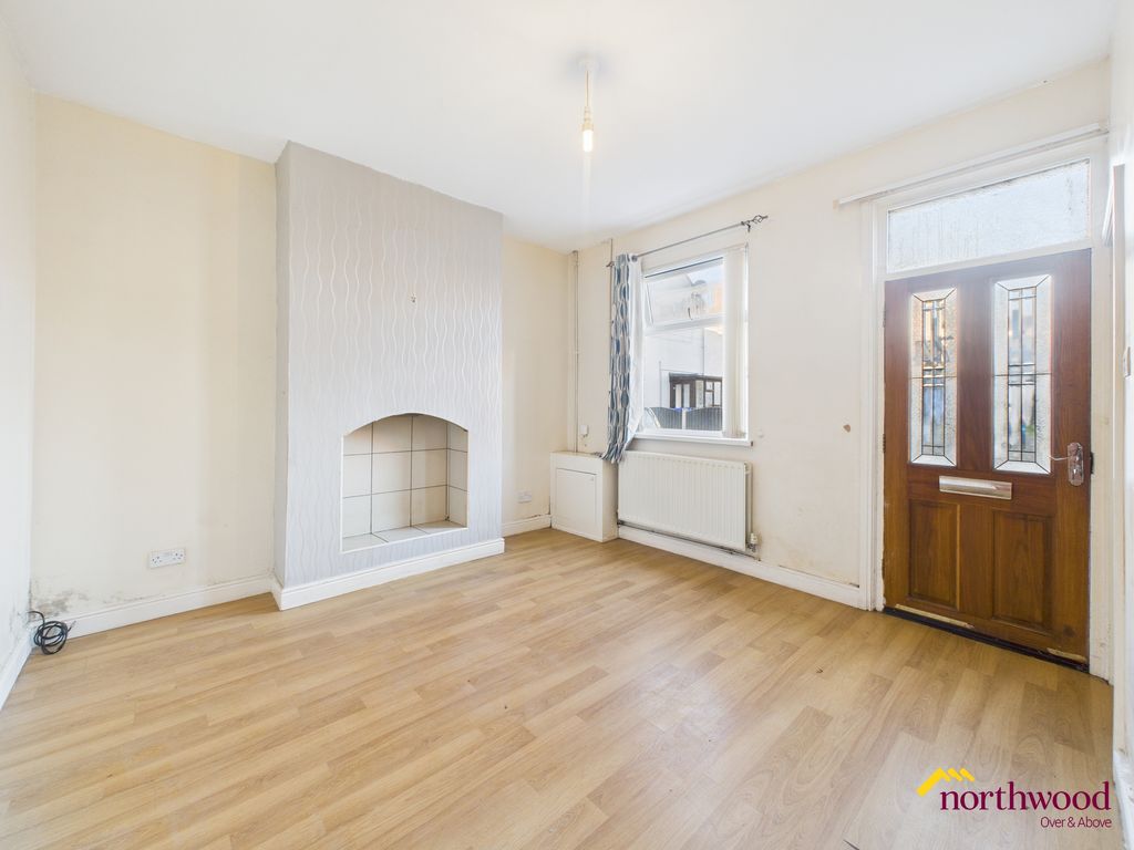 Property photo 2 of 9