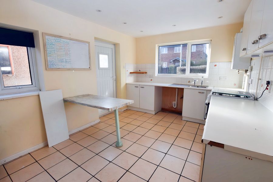 Property photo 3 of 20 Breakfast Kitchen 1