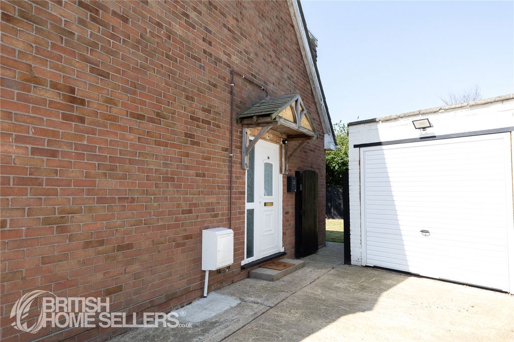 Property photo 3 of 19 Picture No. 12