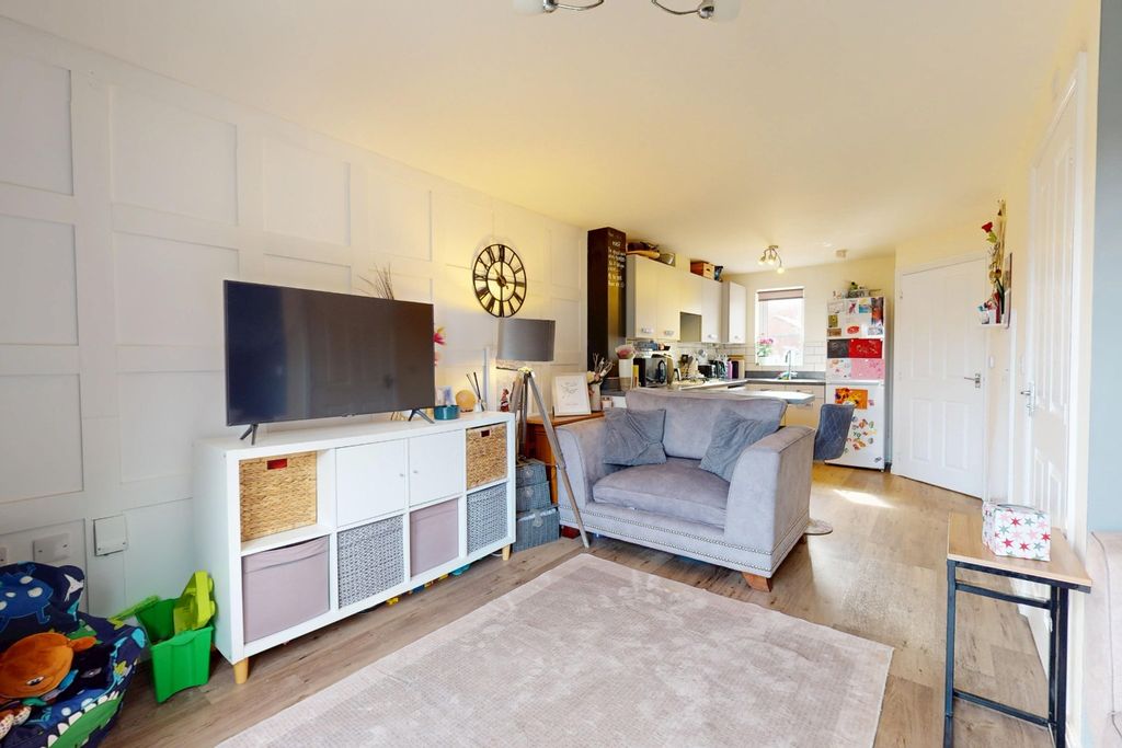 Property photo 3 of 19 4851466