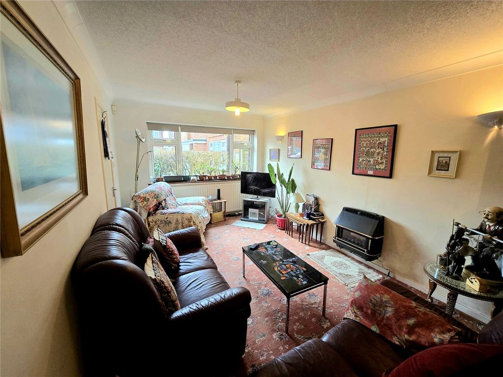 Property photo 2 of 18 Picture No. 17