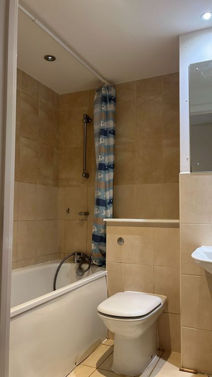 Property photo 3 of 11 Fd647A8E-8343-4Fb8-9E4F-2308E0A42456