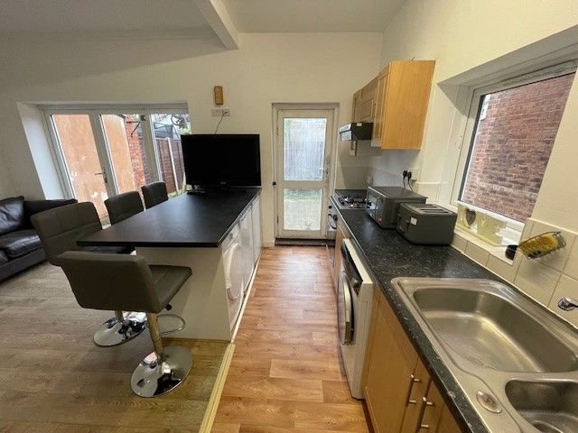Property photo 2 of 7