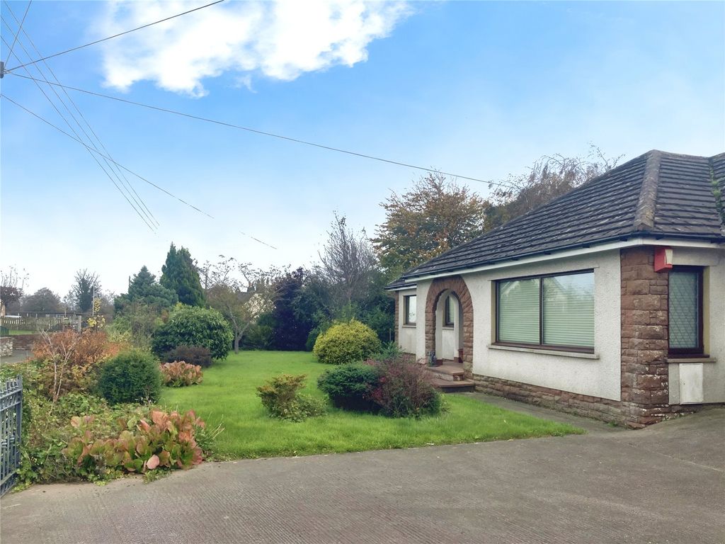 Property photo 3 of 12 Picture No. 02
