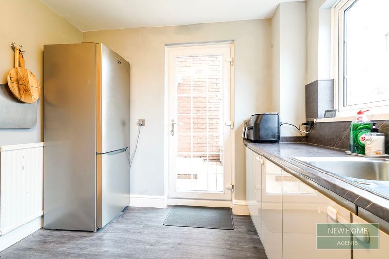 Property photo 3 of 13 Photo 9