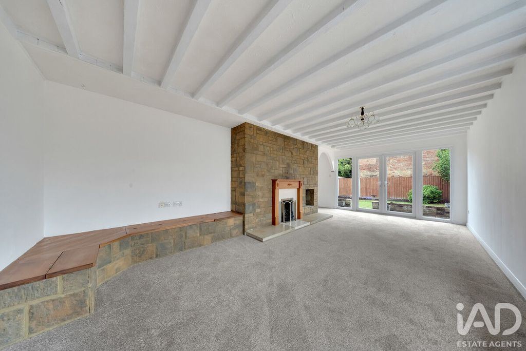 Property photo 2 of 38