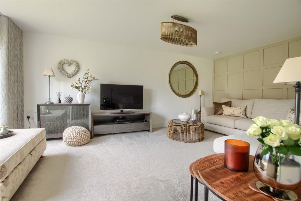 Property photo 3 of 21 Pw6.Jpg