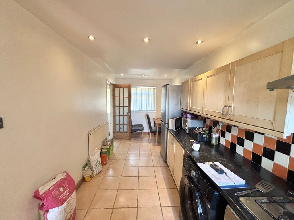 Property photo 3 of 4