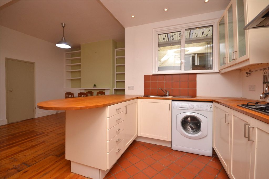Property photo 2 of 7 Picture No. 13
