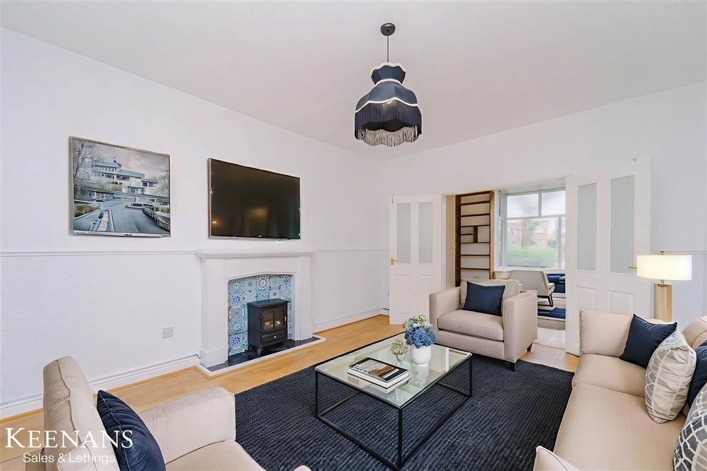 Property photo 1 of 31 Kklmmeph3Kasvtxmj0H7Lw - Living Room - Modern - 3.