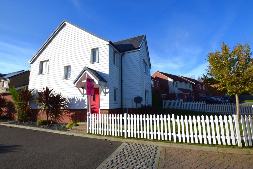 Property photo 1 of 23 Front/Side Elevation