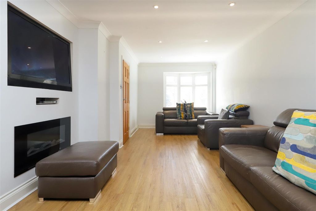 Property photo 3 of 12 Living Area