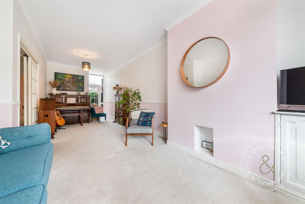 Property photo 3 of 32 Moorland-Road-21.Jpg
