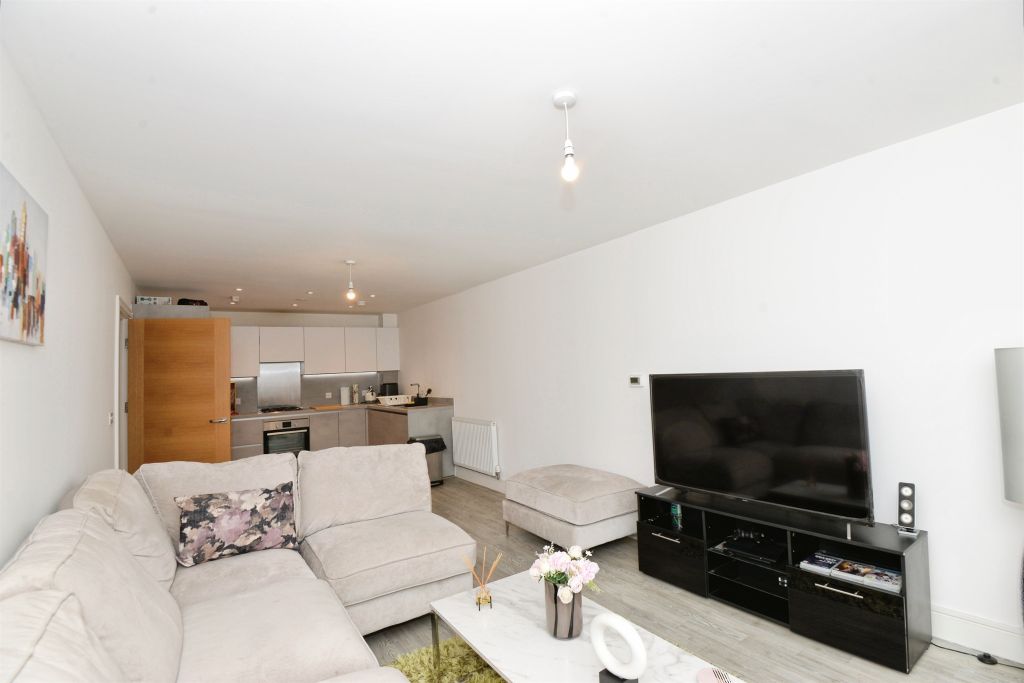 Property photo 2 of 19