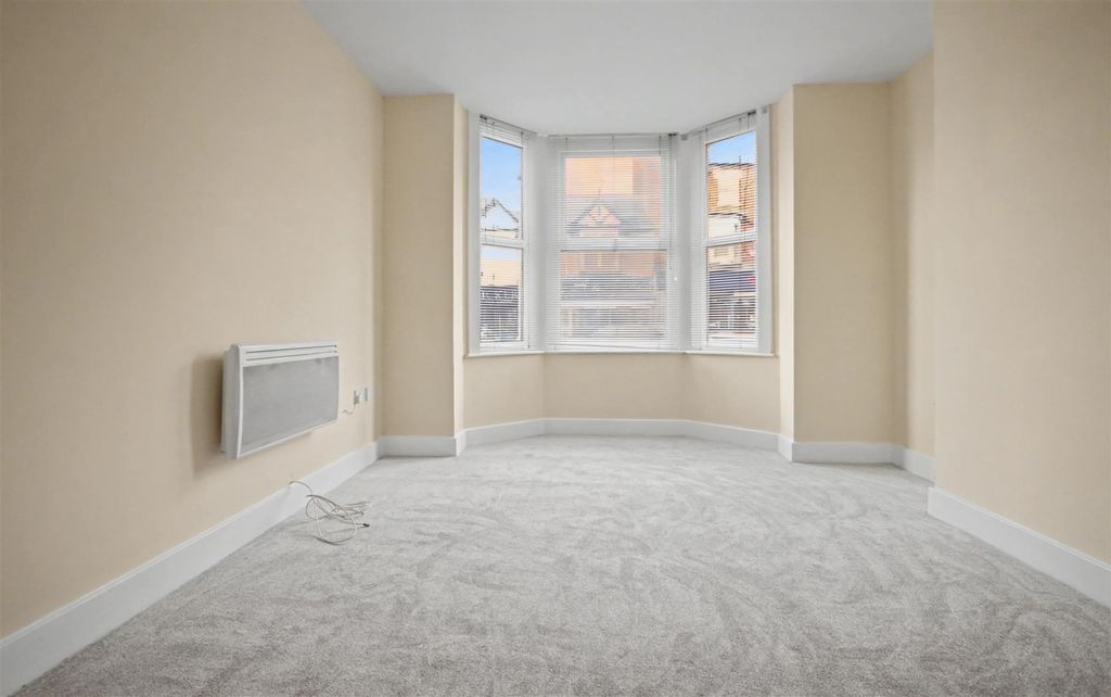 Property photo 2 of 16 Dsc_0001.Jpeg