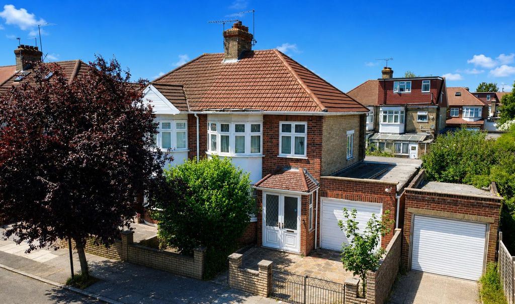 Property photo 1 of 17 1.Png