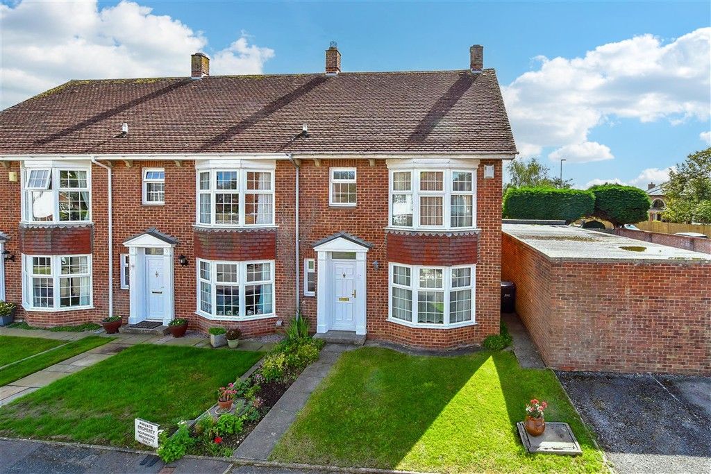 Property photo 2 of 11 External (Web)