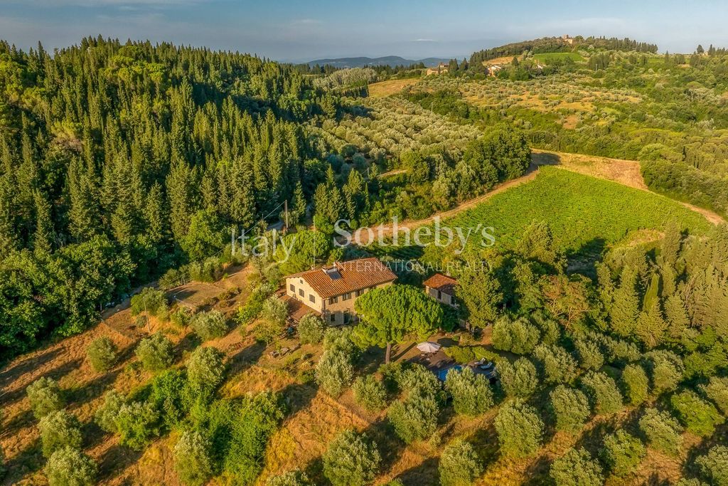 Property photo 2 of 33