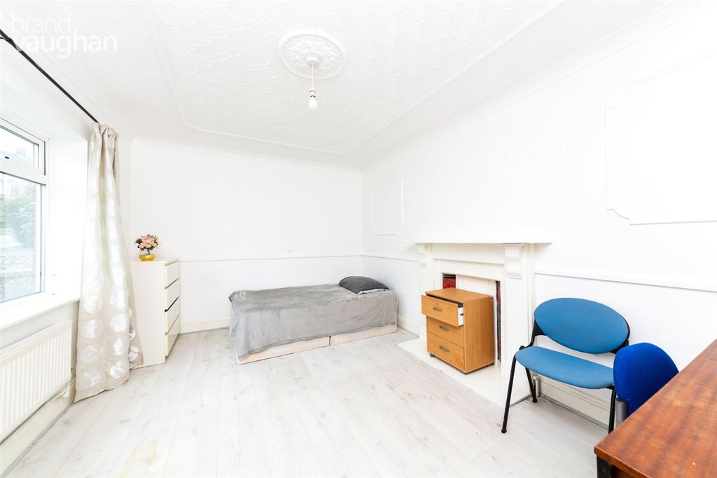 Property photo 2 of 11 Picture No. 04