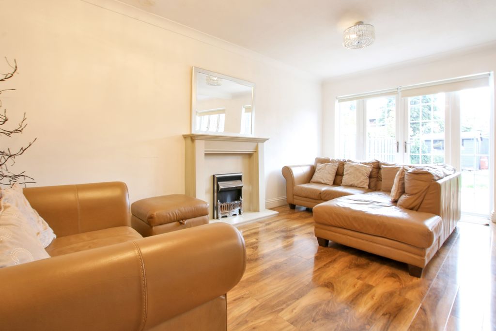 Property photo 3 of 12 Img_0469