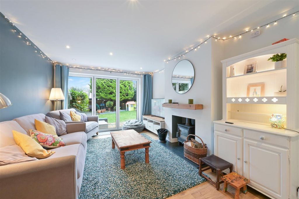 Property photo 3 of 14 Fir Tree Road