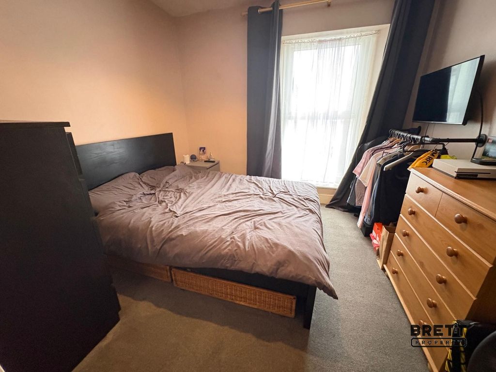 Additional image 8 of 4 bed end terrace house to rent56 John Street, Neyland, Milford Haven, Pembrokeshire. SA73