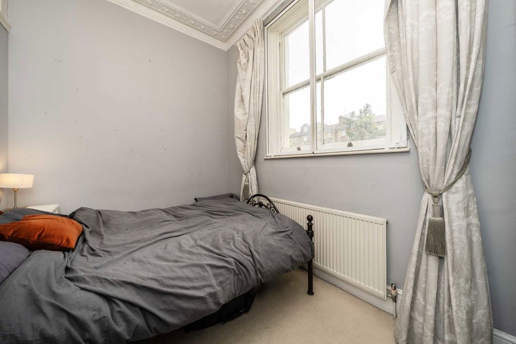 Property photo 3 of 5