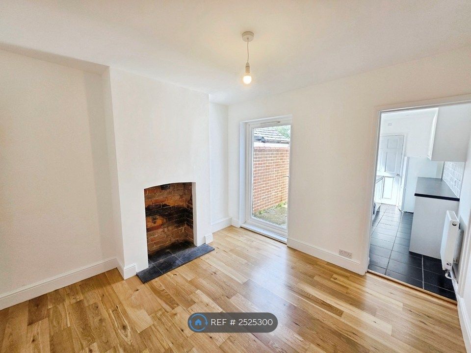 Property photo 3 of 13 Reception Room 2