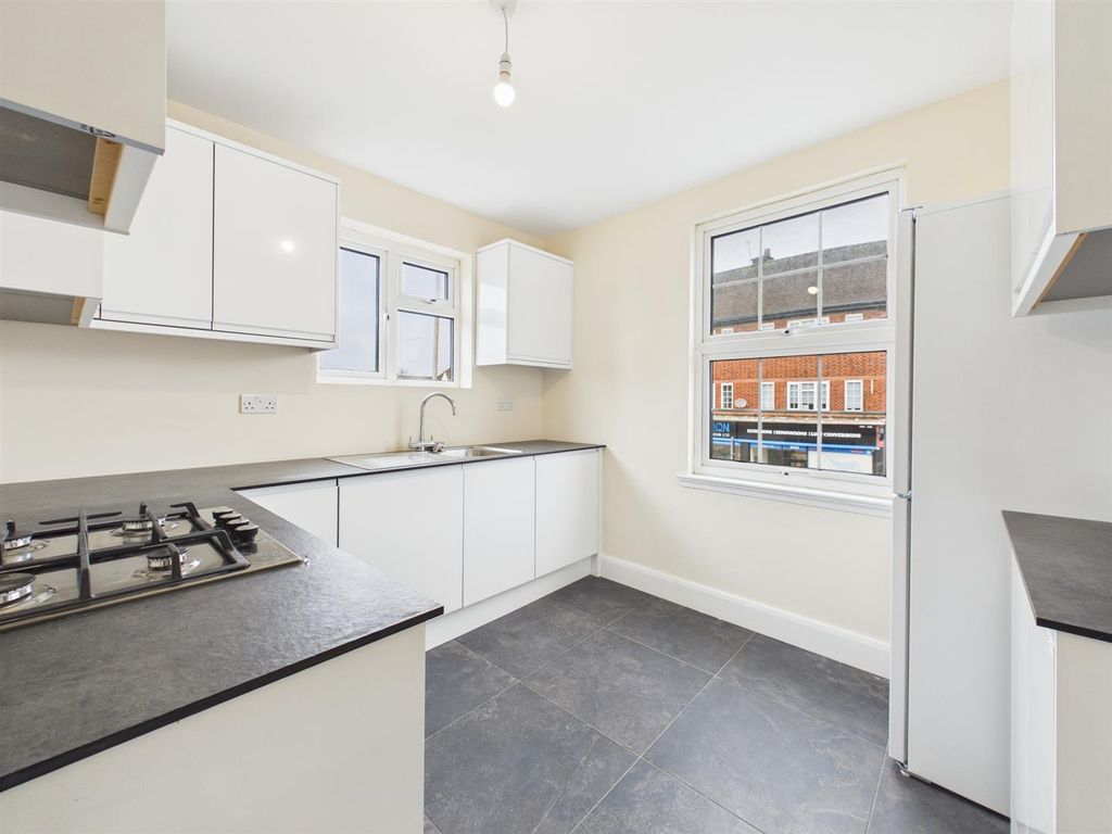 Property photo 3 of 7 Cam05080G0-Pr0279-Still001.Jpg