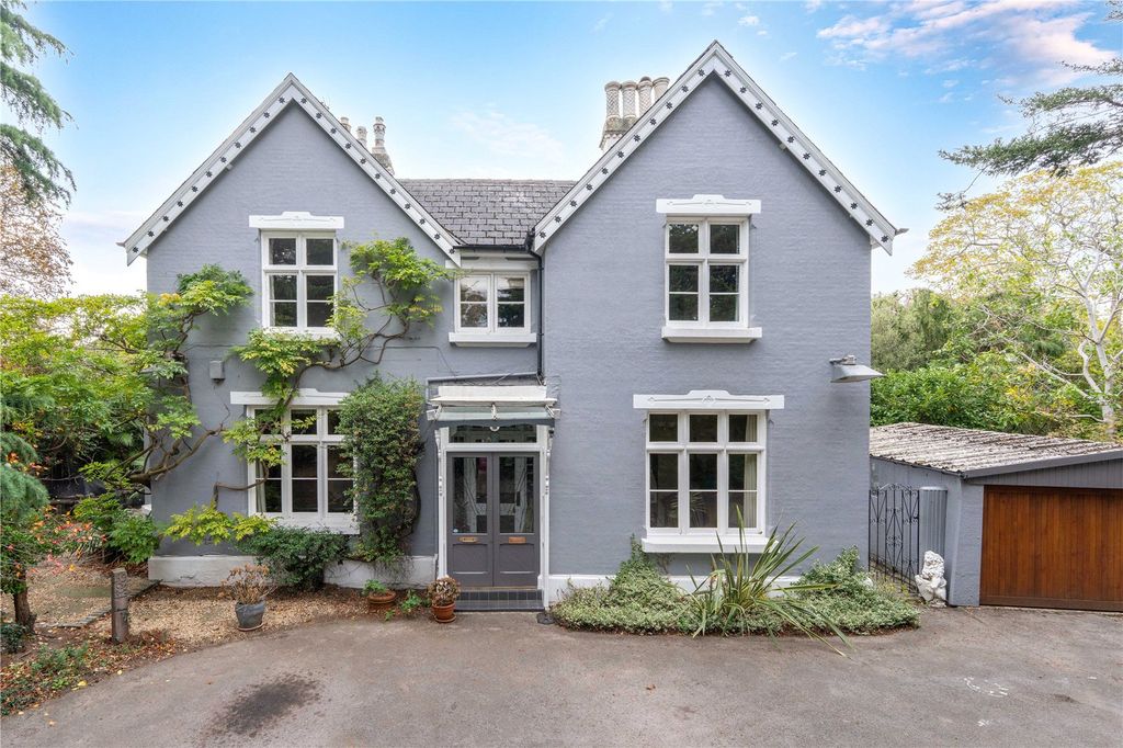 Property photo 1 of 19 Front Exterior