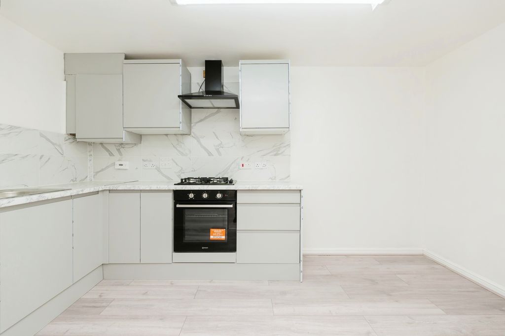 Property photo 2 of 16 Photography