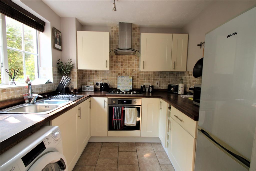 Property photo 2 of 10 Img_5203.Jpg