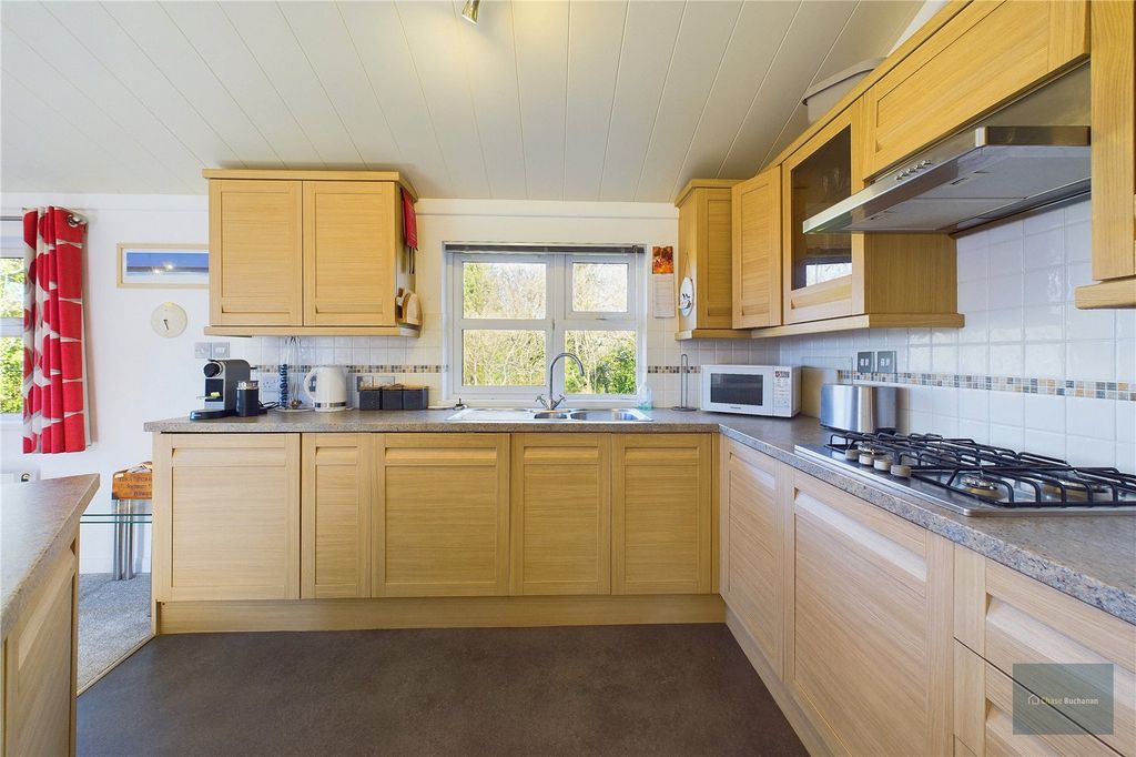 Property photo 3 of 19 Picture No. 08