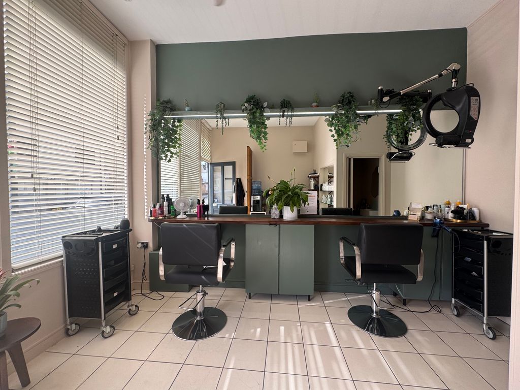 Property photo 1 of 4