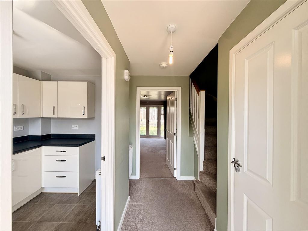 Property photo 2 of 14 2