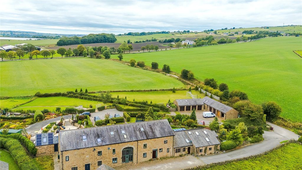 Property photo 3 of 62 Picture No. 39