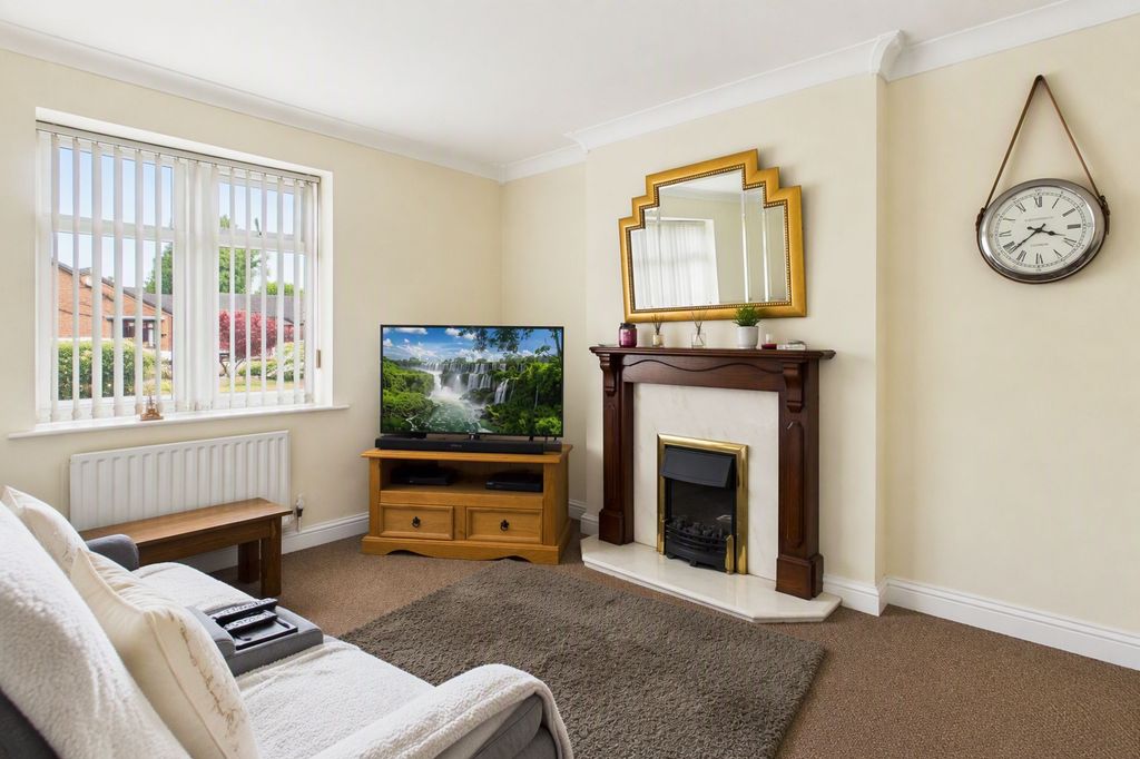 Property photo 3 of 12 Living Room