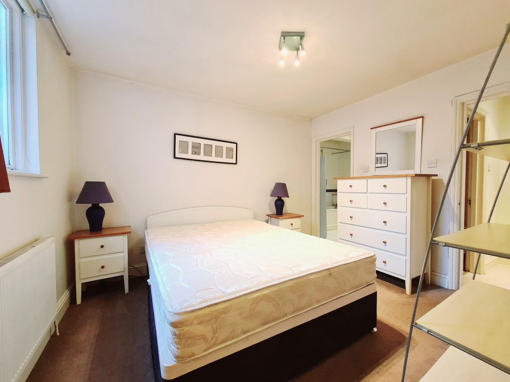 Property photo 3 of 7 Gallery