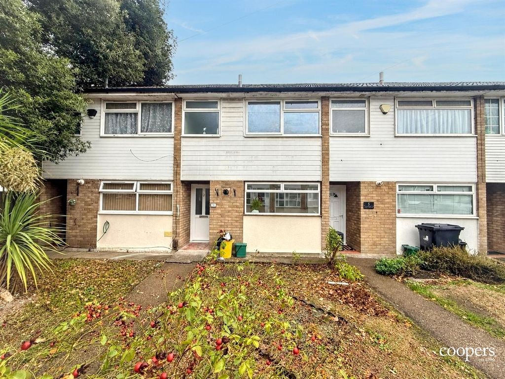 Property photo 1 of 8 External