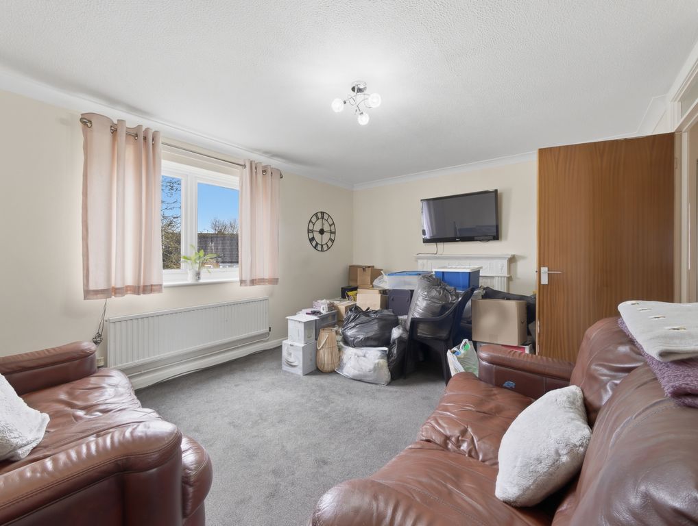 Property photo 3 of 8