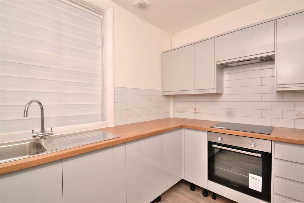Property photo 2 of 7 Picture No. 08