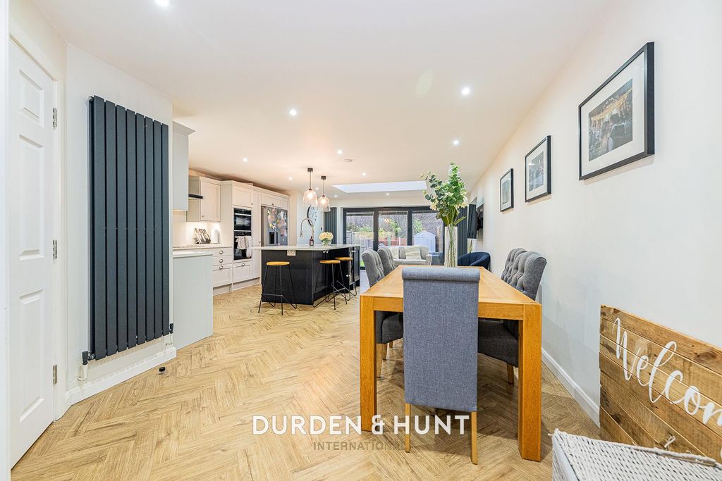 Property photo 2 of 33 Kershaw-28.Jpg