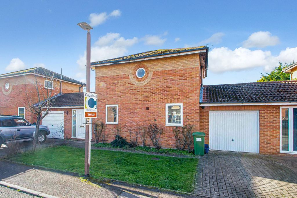 Property photo 1 of 17 1Bates.Jpg