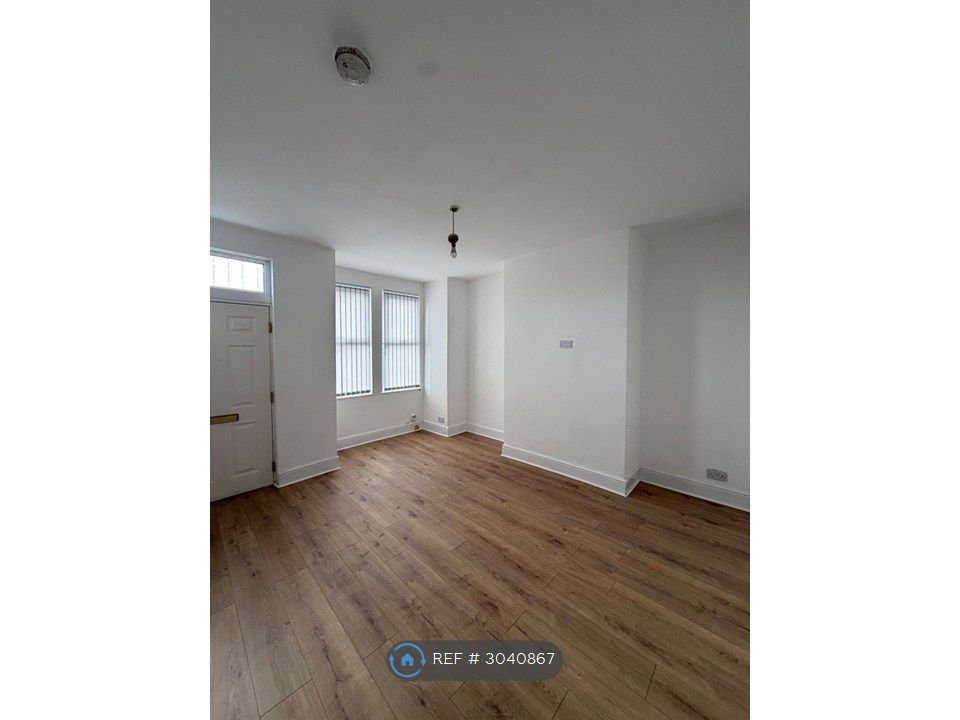 Property photo 3 of 25