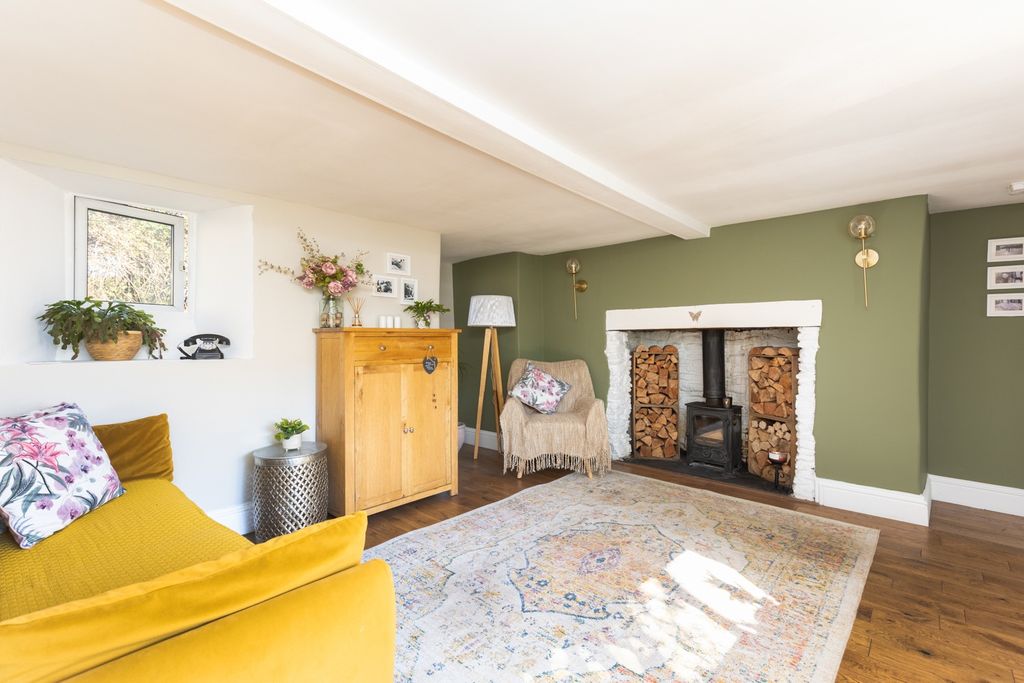 Property photo 2 of 14 4332853