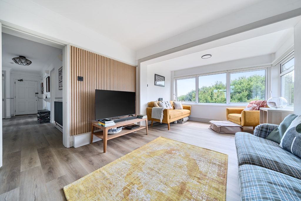 Property photo 2 of 26 2964942