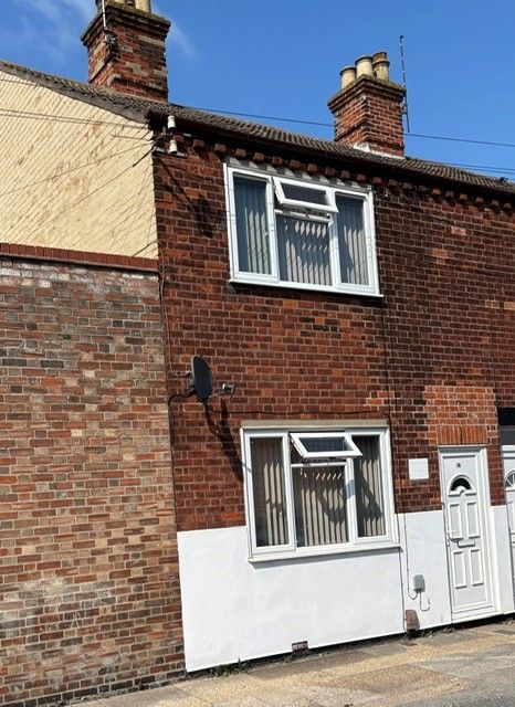 Property photo 1 of 12