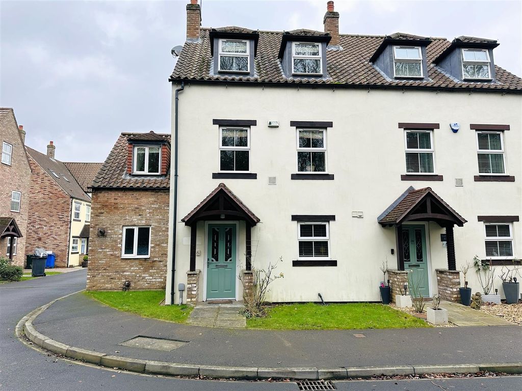 Property photo 1 of 23